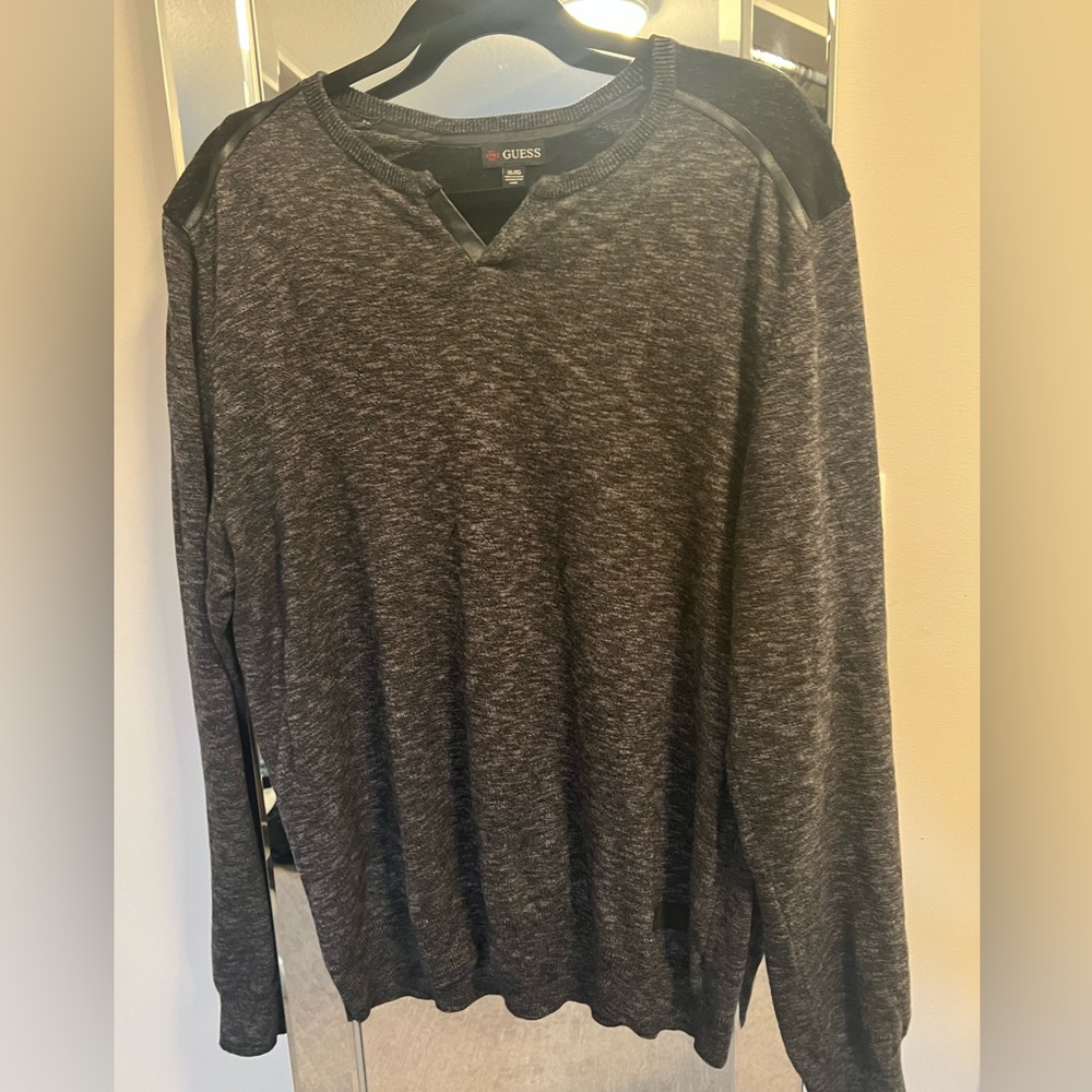 Guess light material MEN’s KNITTED SWEATER, SIZE XL